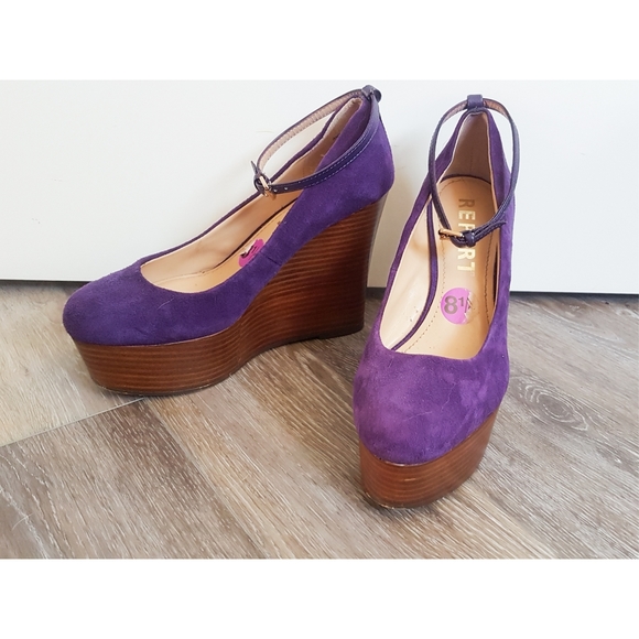 REPORT 'Kim' Wedge Pump - Picture 1 of 6